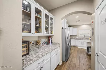 9350 W Medlock Drive, Glendale, AZ 85305 - Photo 7