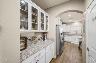 9350 W Medlock Dr, Glendale, AZ 85305 - Photo 7