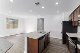 7639 West Riverside Avenue, Phoenix, AZ 85043 - Photo 11