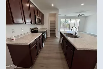 7639 W Riverside Avenue, Phoenix, AZ 85043 - Photo 9