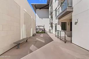 7300 E Earll Dr, Scottsdale, AZ 85251 - Photo 31