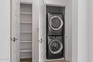 7300 E Earll Dr, Scottsdale, AZ 85251 - Photo 29