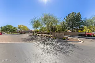 7042 W Mercer Ln, Peoria, AZ 85345 - Photo 11