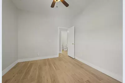 7042 W Mercer Lane, Peoria, AZ 85345 - Photo 15