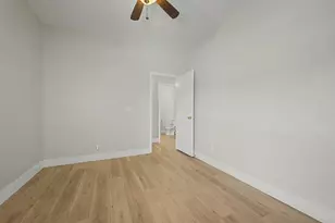 7042 W Mercer Ln, Peoria, AZ 85345 - Photo 15