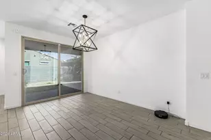 11046 W Levi Dr, Tolleson, AZ 85353 - Photo 7