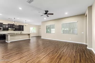 18136 W Devonshire Avenue, Goodyear, AZ 85395 - Photo 9