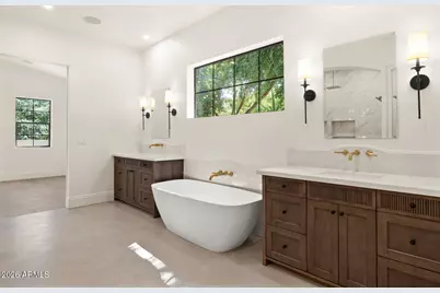 3913 E Campbell Avenue, Phoenix, AZ 85018 - Photo 11