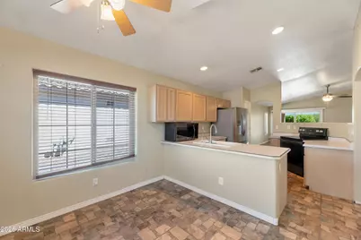 18431 N 5th Avenue, Phoenix, AZ 85023 - Photo 11