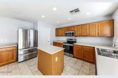 16809 W Central Street, Surprise, AZ 85388 - Photo 7