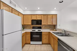 1340 W Wahalla Ln, Phoenix, AZ 85027 - Photo 9