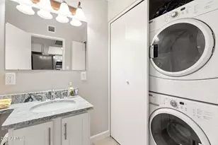 8004 N 32nd Dr, Phoenix, AZ 85051 - Photo 9