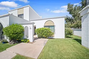 1944 E Medlock Dr, Phoenix, AZ 85016 - Photo 37