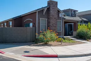 4356 E Sack Dr, Phoenix, AZ 85050 - Photo 3