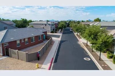 4356 E Sack Drive, Phoenix, AZ 85050 - Photo 25