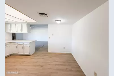 4430 W Diana Avenue, Glendale, AZ 85302 - Photo 25