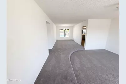 4430 W Diana Avenue, Glendale, AZ 85302 - Photo 9