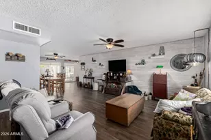 4152 W Paradise Dr, Phoenix, AZ 85029 - Photo 5