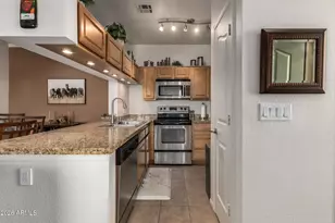 16013 S Desert Foothills Pkwy, Phoenix, AZ 85048 - Photo 7