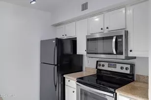 3600 N Hayden Rd, Scottsdale, AZ 85251 - Photo 21