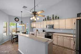 3521 E Brookwood Ct, Phoenix, AZ 85048 - Photo 9