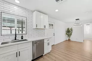 1534 E Hampton Cir, Mesa, AZ 85204 - Photo 11