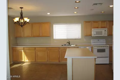 2161 E 35th Avenue, Apache Junction, AZ 85119 - Photo 3