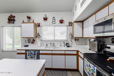 240 W Ensueno Street, Gilbert, AZ 85233 - Photo 13