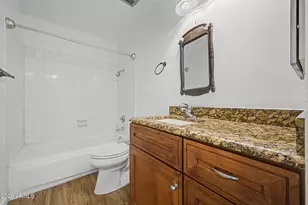 5525 E Thomas Rd, Phoenix, AZ 85018 - Photo 15