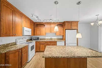 5525 E Thomas Road #Q4, Phoenix, AZ 85018 - Photo 7