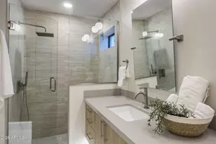 3023 N 49th St, Phoenix, AZ 85018 - Photo 17