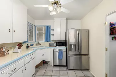 1301 W Mackenzie Drive, Phoenix, AZ 85013 - Photo 13