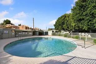 1702 W Tuckey Ln, Phoenix, AZ 85015 - Photo 15