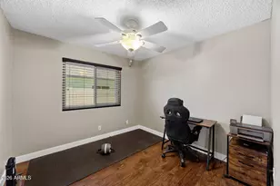 7957 W Dreyfus Dr, Peoria, AZ 85381 - Photo 35