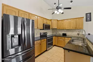 7957 W Dreyfus Dr, Peoria, AZ 85381 - Photo 23