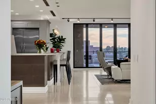 7301 E 3rd Ave, Scottsdale, AZ 85251 - Photo 35