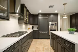 7181 E Camelback Rd, Scottsdale, AZ 85251 - Photo 13