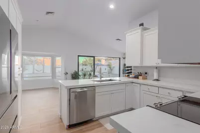 4039 E Morrow Drive, Phoenix, AZ 85050 - Photo 7