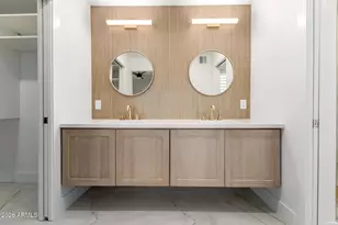 4323 N 28th Way, Phoenix, AZ 85016 - Photo 11