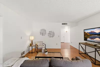 10616 W Roundelay Circle, Sun City, AZ 85351 - Photo 13