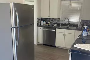 1811 N 44th St, Phoenix, AZ 85008 - Photo 9