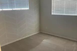 1811 N 44th St, Phoenix, AZ 85008 - Photo 13