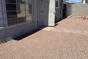 1811 N 44th St, Phoenix, AZ 85008 - Photo 27