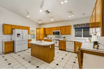 16840 S 36th Place, Phoenix, AZ 85048 - Photo 7