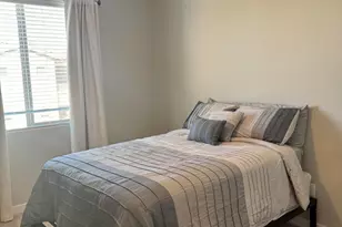 250 W Queen Creek Rd, Chandler, AZ 85248 - Photo 25