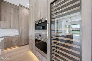 8429 E Del Camino Dr, Scottsdale, AZ 85258 - Photo 13