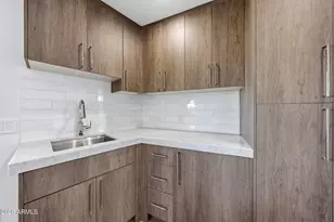 8429 E Del Camino Dr, Scottsdale, AZ 85258 - Photo 31