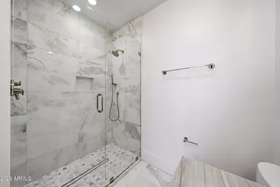 8429 E Del Camino Drive, Scottsdale, AZ 85258 - Photo 27