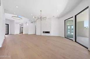 8429 E Del Camino Dr, Scottsdale, AZ 85258 - Photo 9