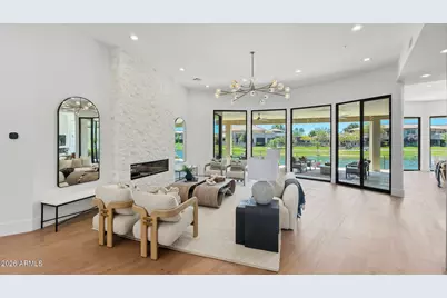8429 E Del Camino Drive, Scottsdale, AZ 85258 - Photo 3